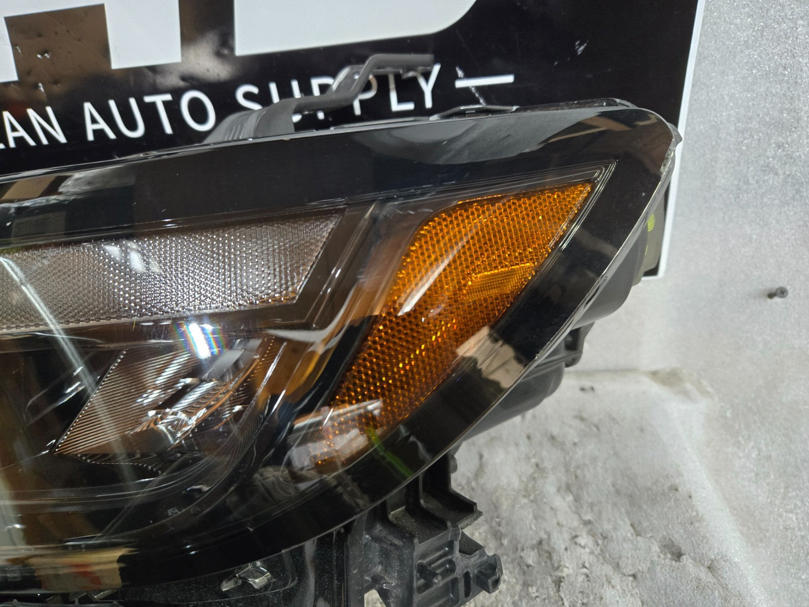 2024-2025 Honda Prologue Left LH Driver Reflector LED Headlight OEM w/ Modules