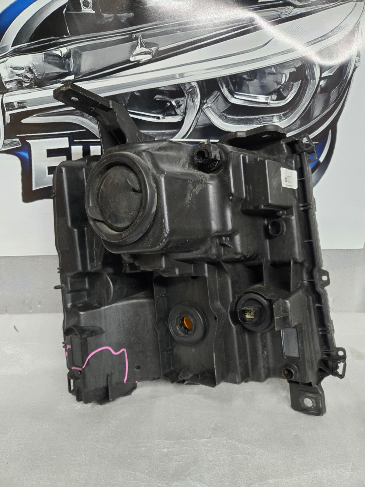 2016-2018 Chevrolet Silverado 1500 Left LH Driver Side Xenon HID Headlight OEM