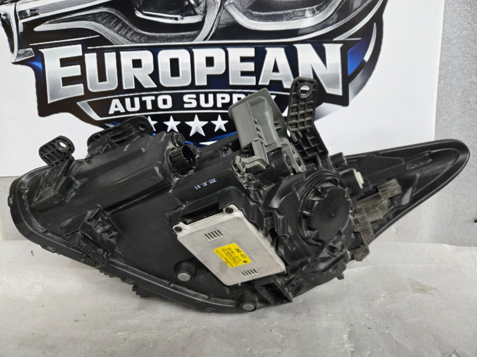 2018-2021 Kia Stinger Non-Adaptive LED Headlight RH Right Passenger OEM