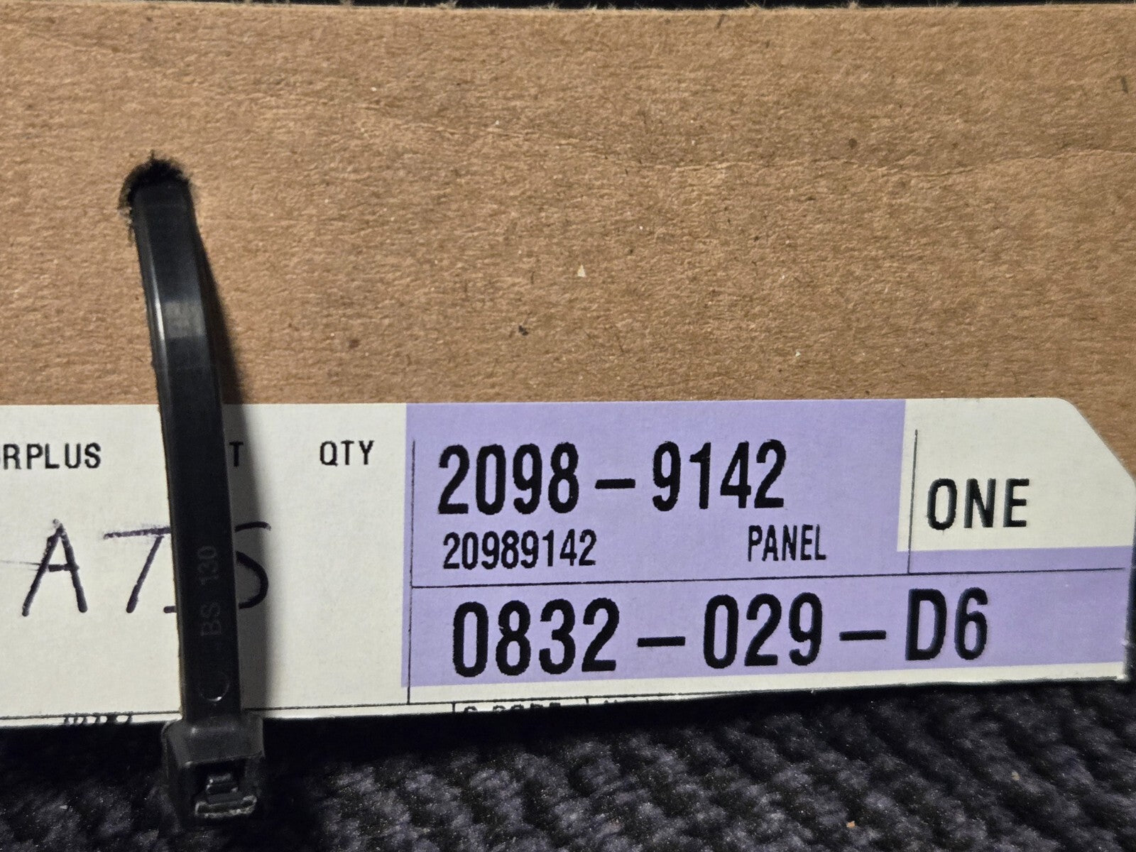 GM Genuine Parts 20989142 Tail Light Panel OEM