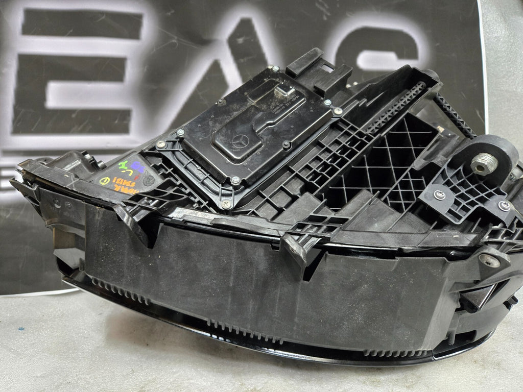2020-24 Mercedes-Benz GLS450 GLS580 Right LED Headlight OEM A1679067011 COMPLETE