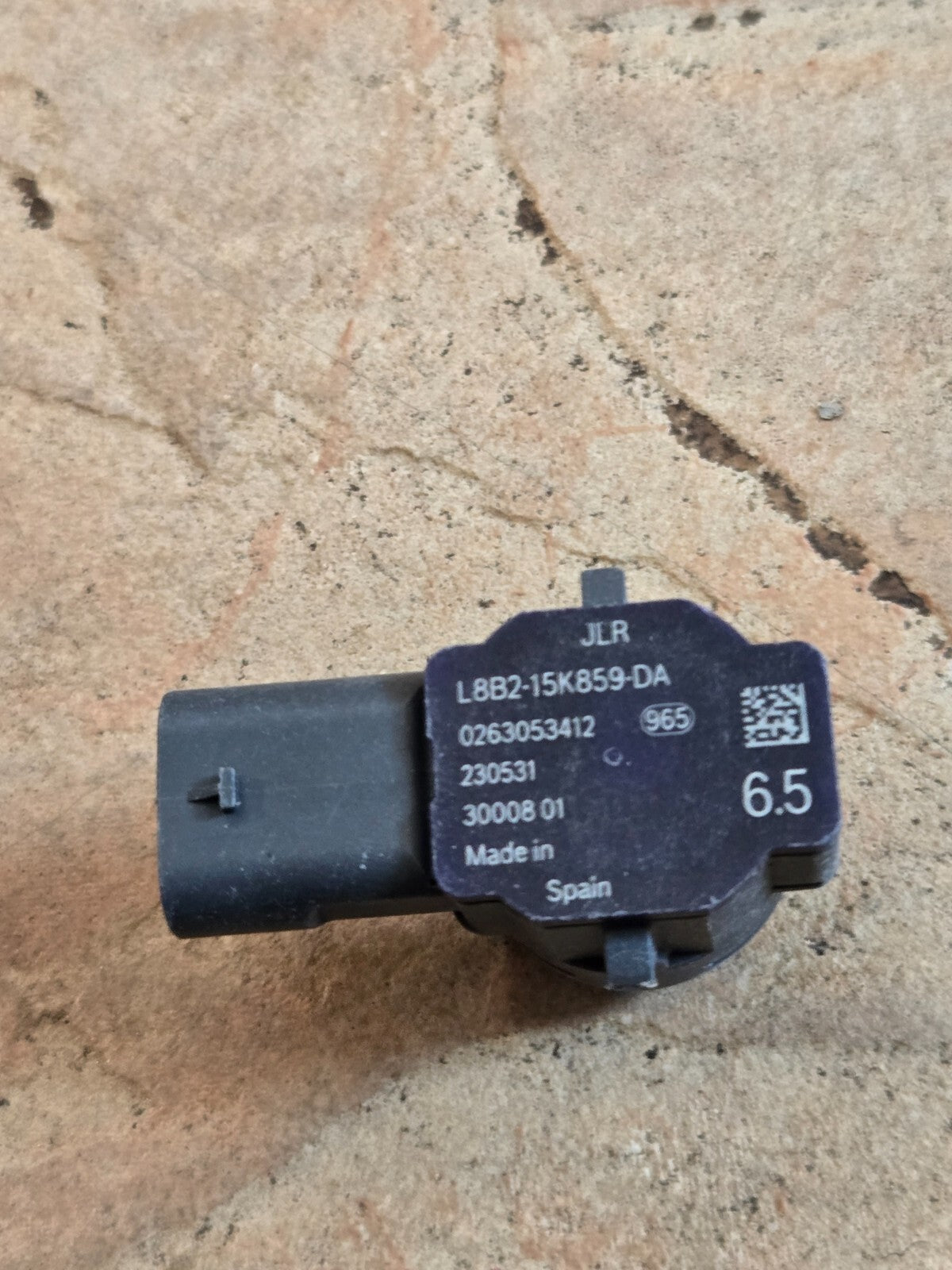Jaguar Land Rover PDC Bumper Parking Ultrasonic Sensor Black L8B2-15K859-DA OEM