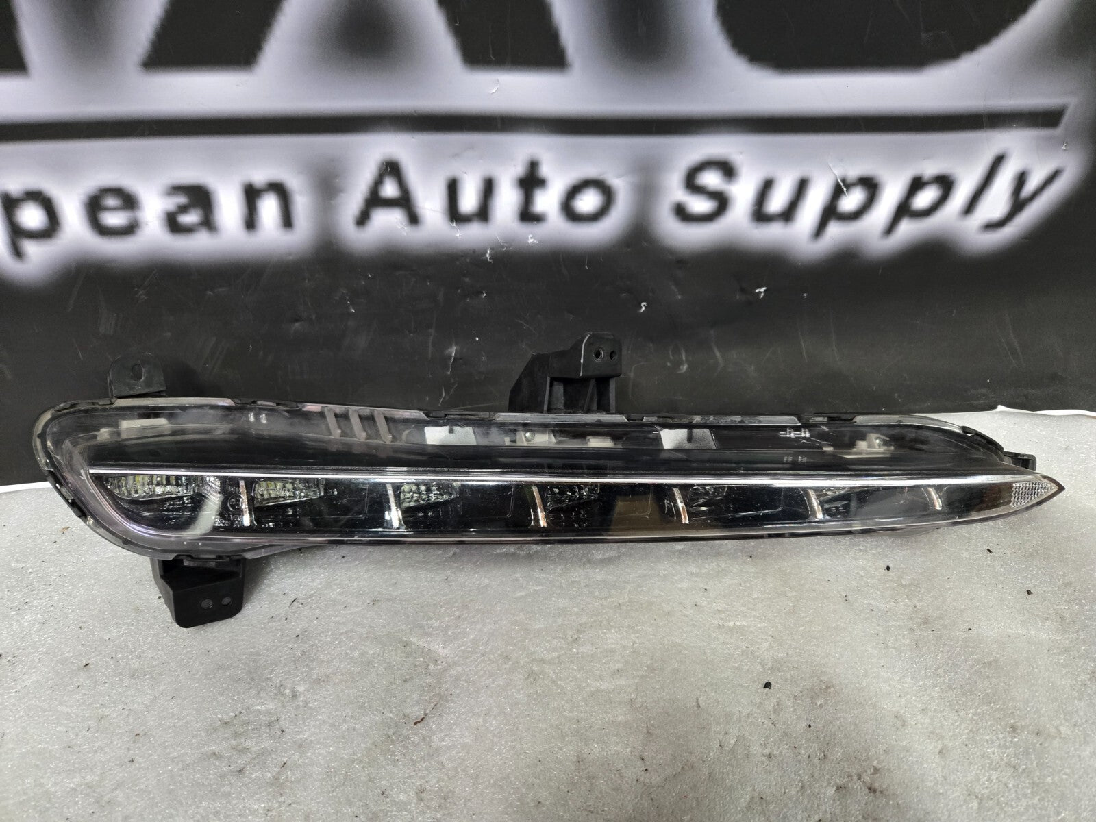 2015-2017 HYUNDAI SONATA LED FOG LIGHT FRONT LEFT DRIVER SIDE 92207-C10 OEM