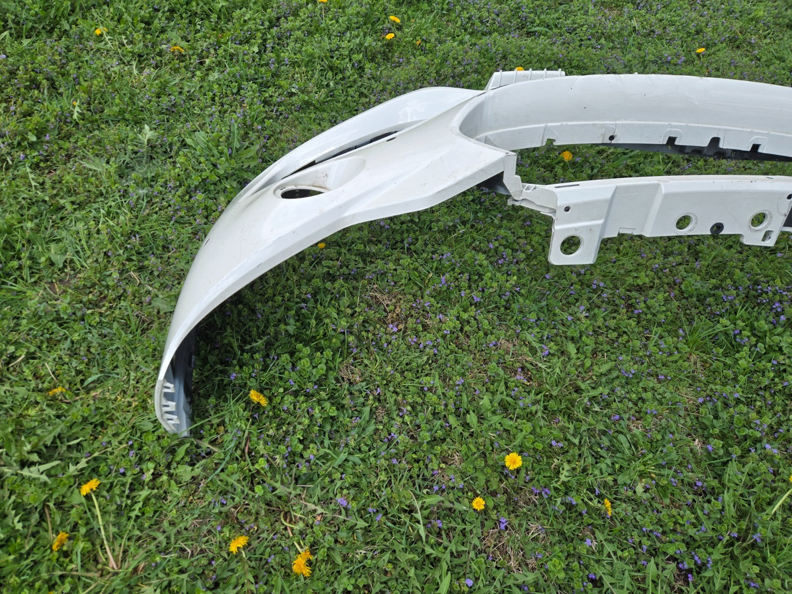 2017 2018 2019 2020 Maserati Levante Front Bumper Cover OEM 670035298