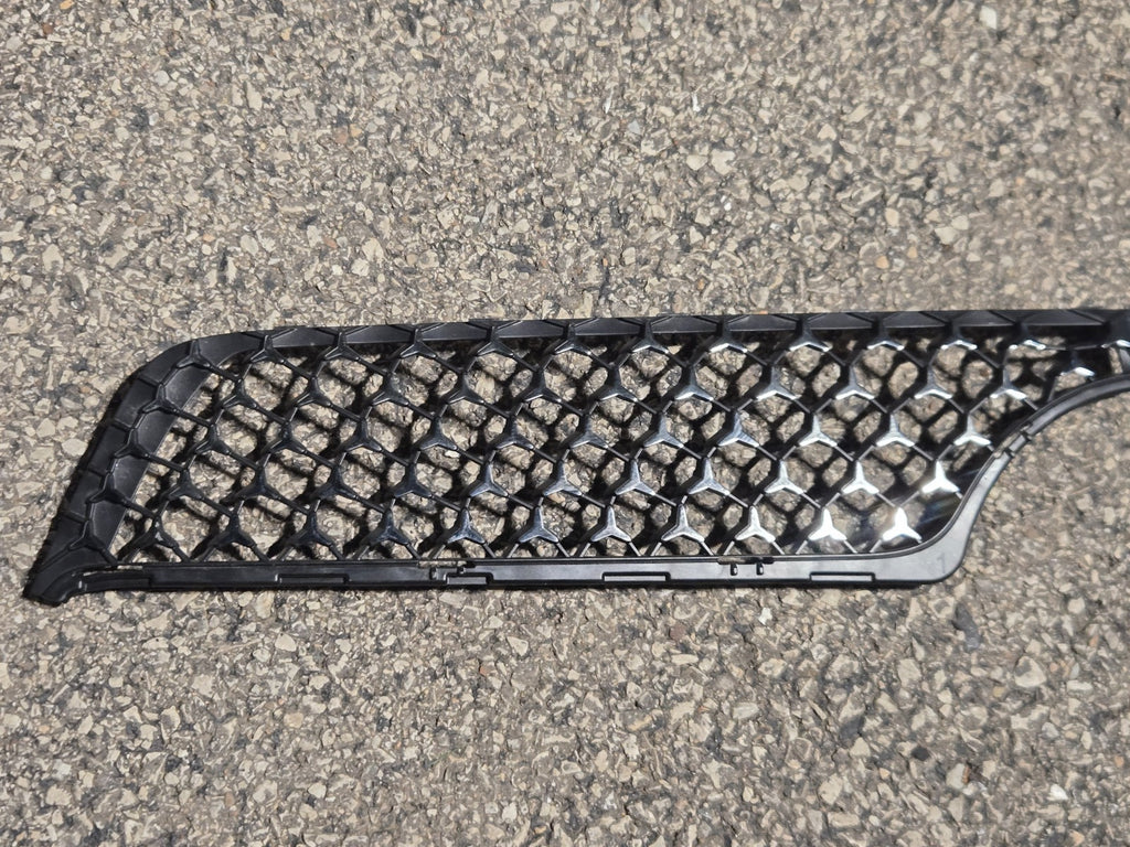 2020-2026 Mercedes-Benz GLE Protective Grille A1678883301 OEM RH