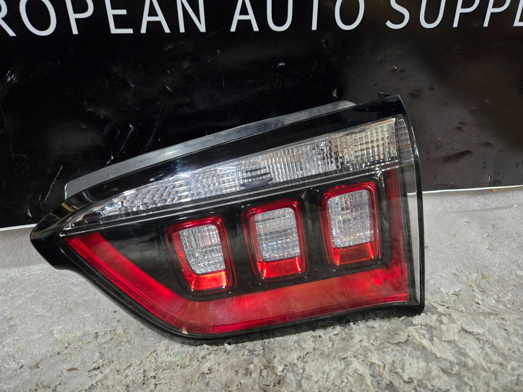 2017-2023 Jeep Compass RIGHT RH Passenger Side Halogen Taillight OEM P55112836AB