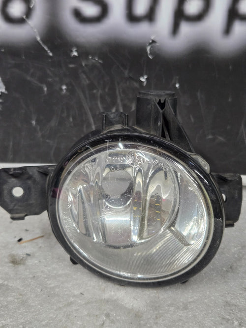2011 - 2013 BMW X5 E70 FRONT RIGHT PASSENGER SIDE FOG LIGHT LAMP VALEO BLACK OEM