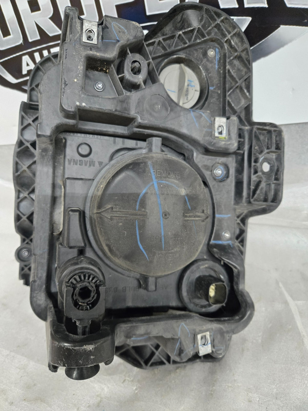 2019-2022 Chevy Blazer HID Xenon Headlight Left LH Driver OEM 84987046