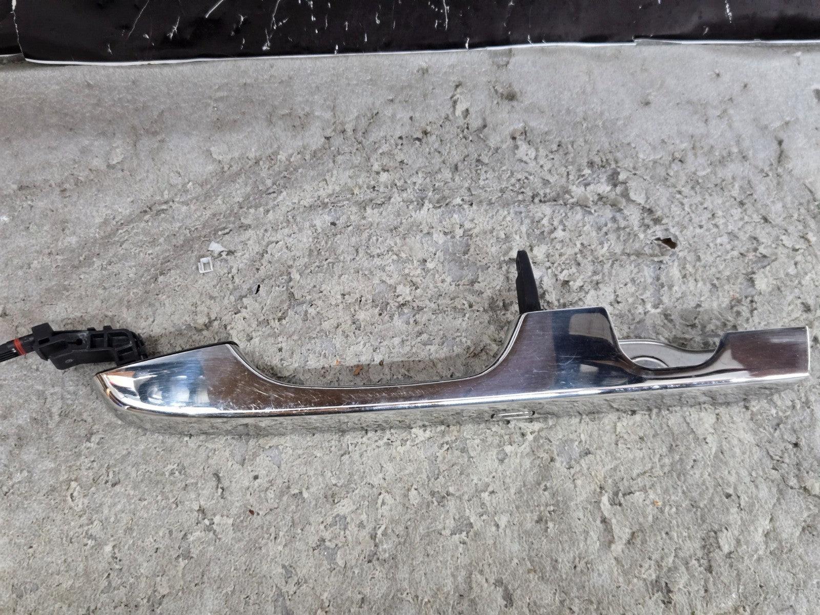2015-2019 Rolls Royce Wraith Dawn Front Left LH Door Handle 51217348277 OEM RR05