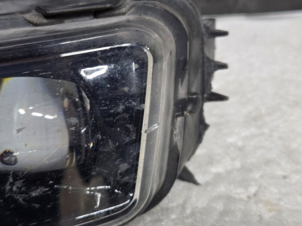 2017 - 2023 Jeep Grand Cherokee Dodge Durango RH LED Fog Light OEM 68275510AC