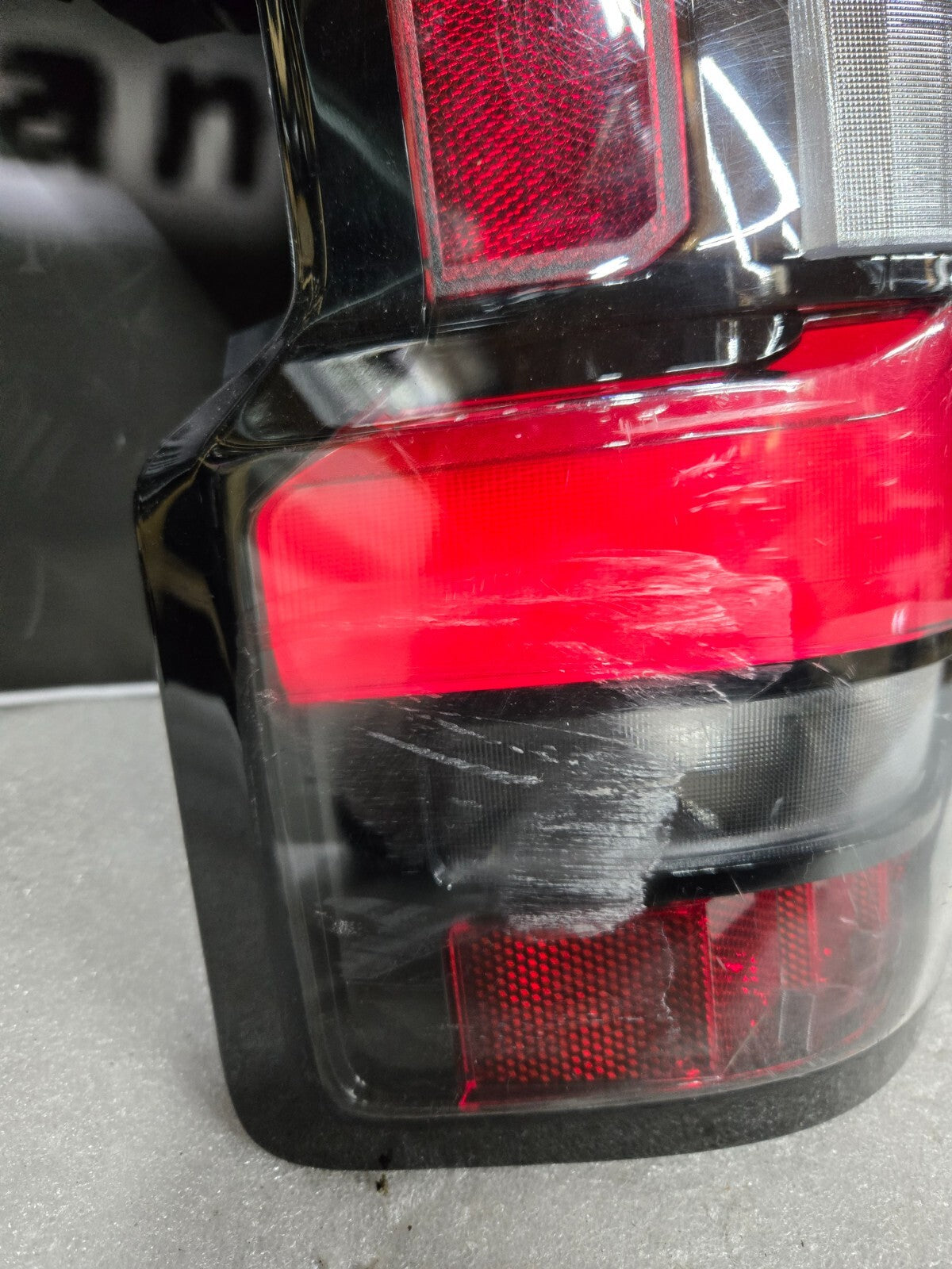 2022-2023 Nissan Frontier LED Tail Light Left LH Driver Side 220-8D04R OEM