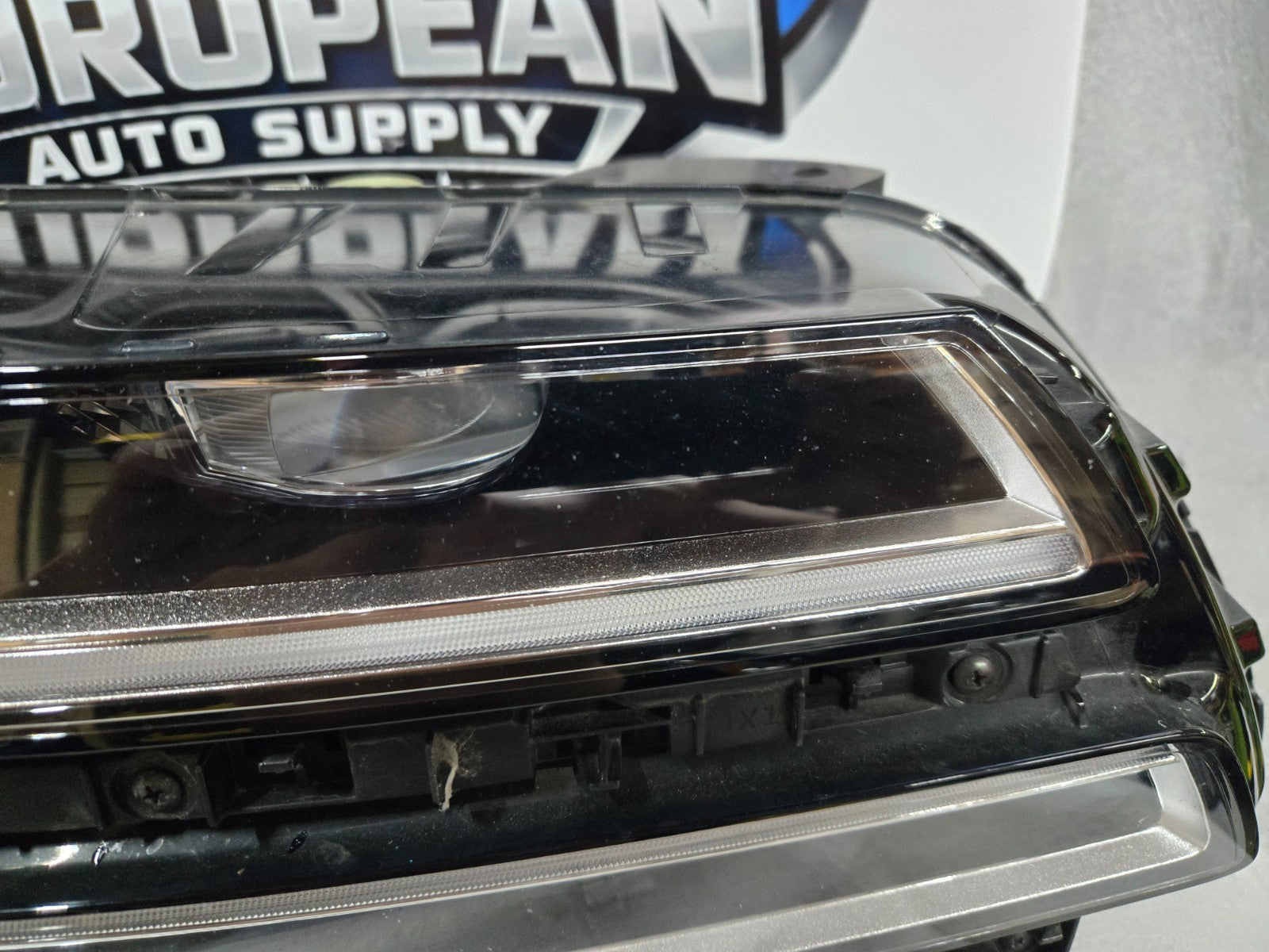 2021-2024 Genesis GV80 Full LED Headlight Right RH COMPLETE 92102-T6000 OEM