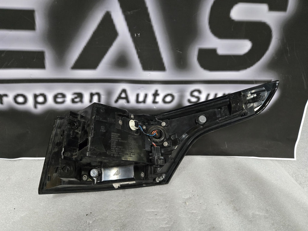 2014-2017 Range Rover Sport L494 Driver Left LED Tail Light Lamp Genuine OEM