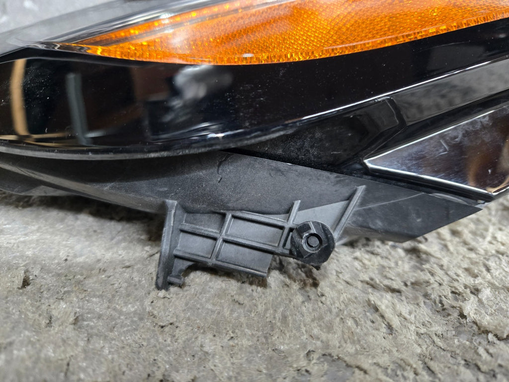 2014-18 JEEP CHEROKEE DAYTIME RUNNING LIGHT OEM RH PASSENGER SIDE 68321886AB OEM