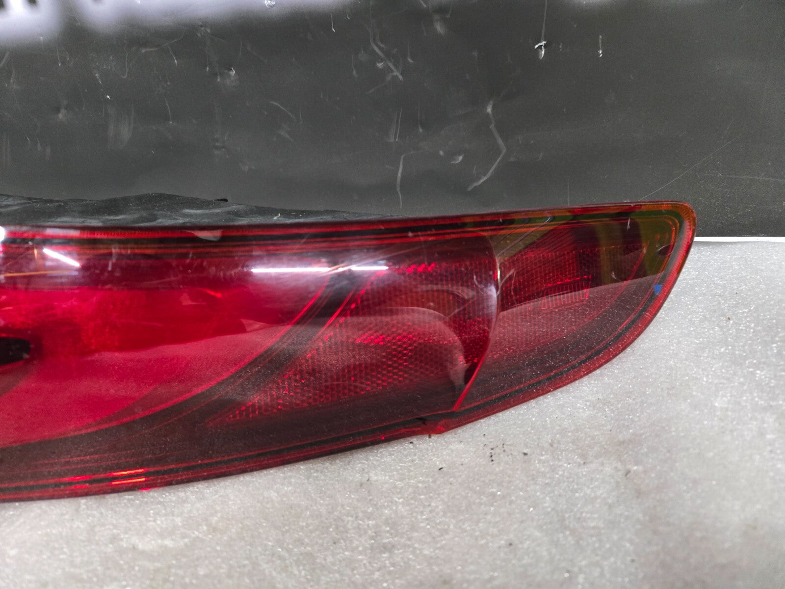 2017-2023 Alfa Romeo Giulia Right RH Passenger Rear Tail Light OEM 20690208