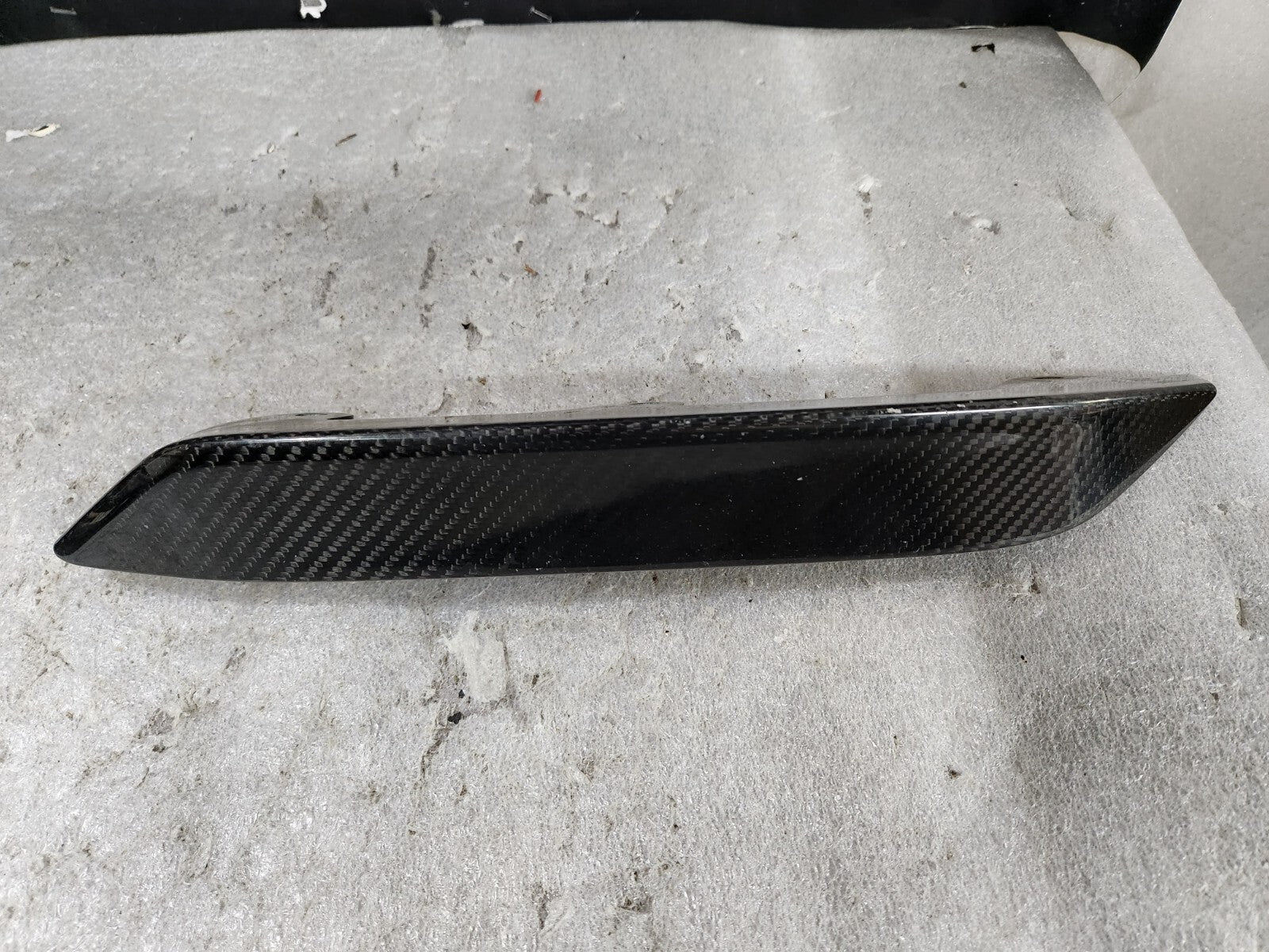 2020-2023 BMW M8 F91 F92 F93 Right Pressure Lip Carbon Fiber  OEM 51118074889 R