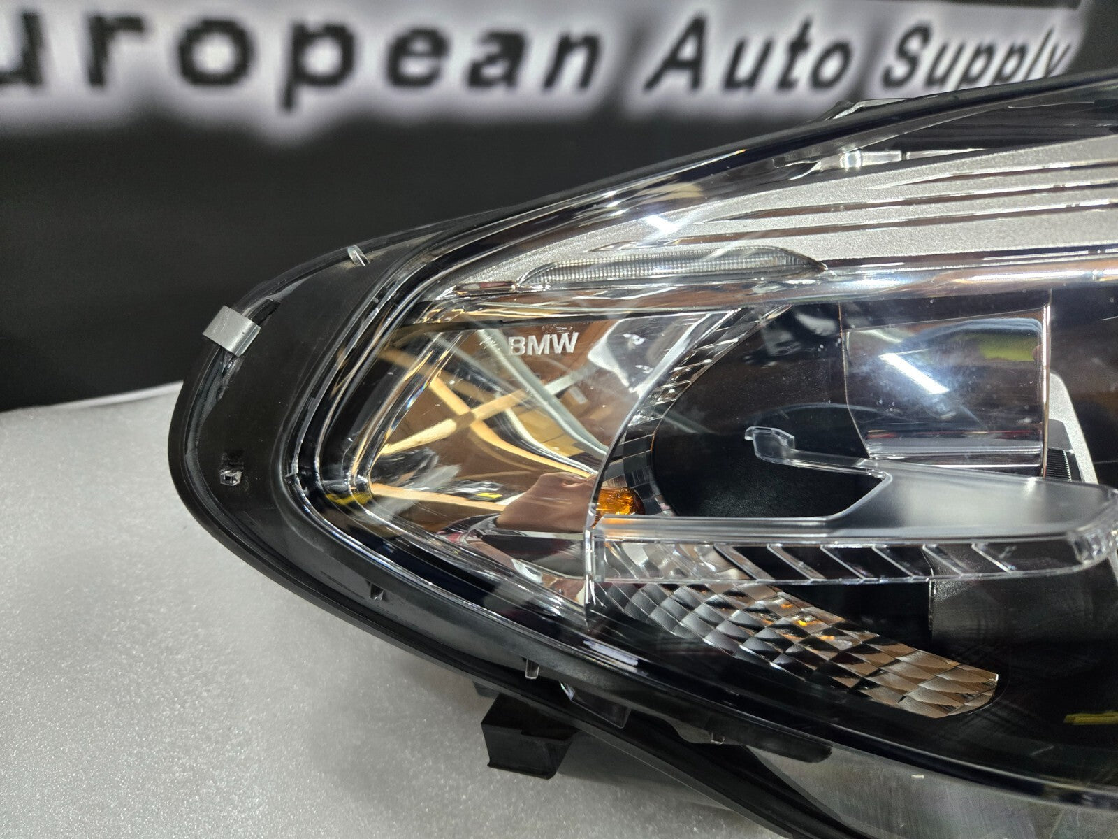2018-2021 BMW X3 X4 G01 G02 Reflector LED Headlight Right Passenger OEM 8739646
