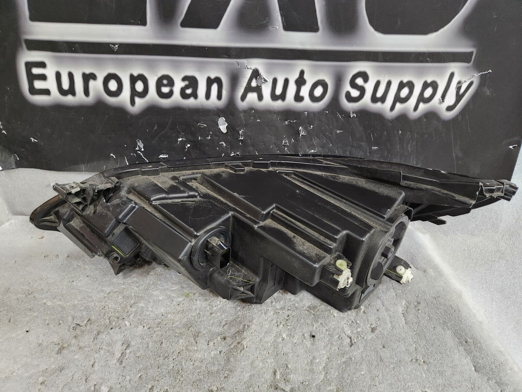 2018 2019 2020 Chevrolet Equinox Headlight Halogen Right RH GM OEM 84428284