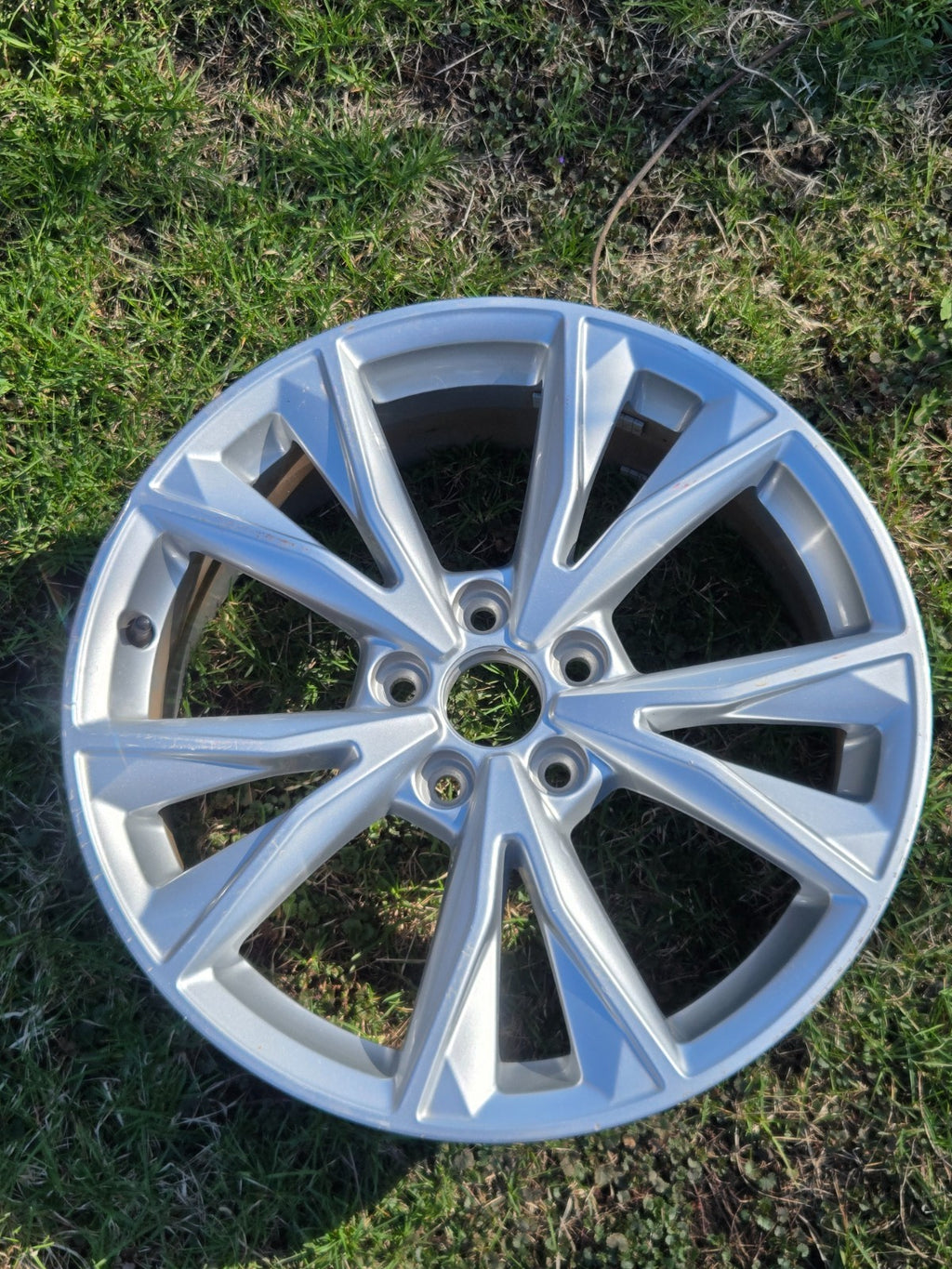 2019-2023 AUDI Q3 18" ALLOY WHEEL 83A601025K OEM 83A-601-025-K