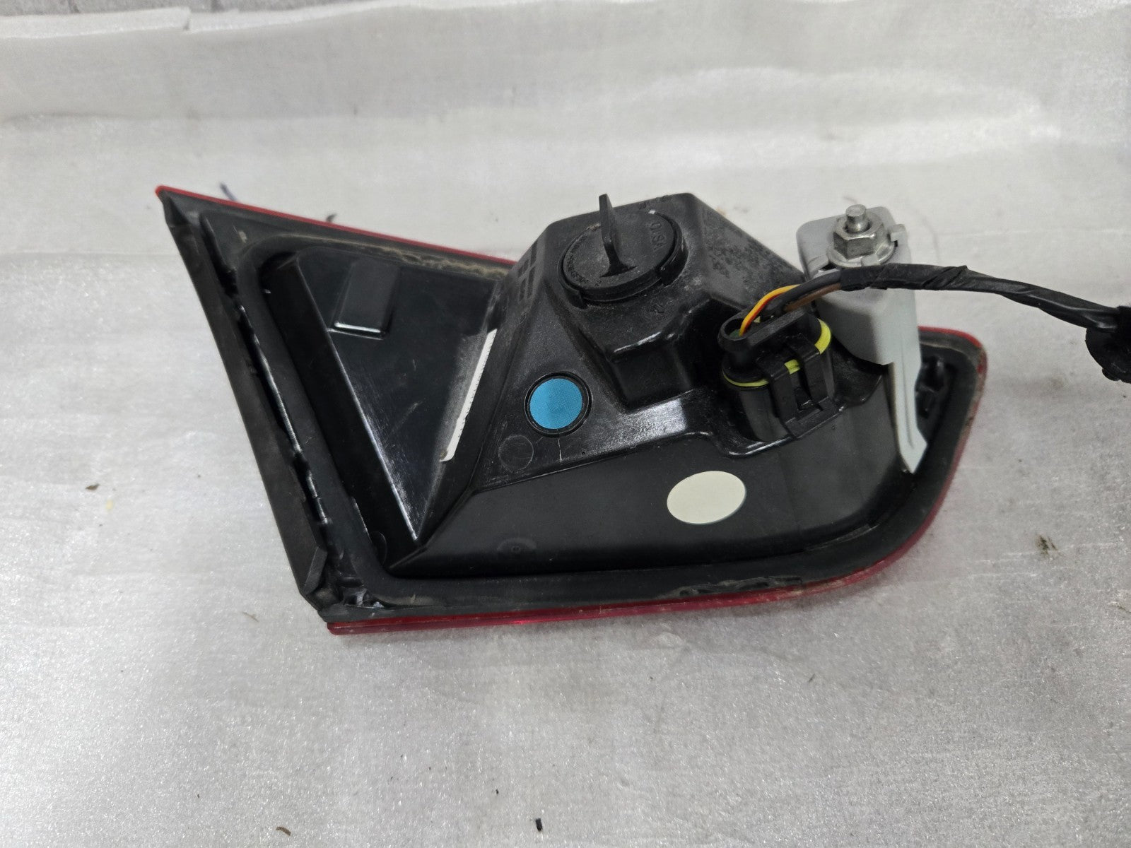 2014-2017 Maserati Ghibli Inner Tail Light Rear Right RH OEM 6700046630