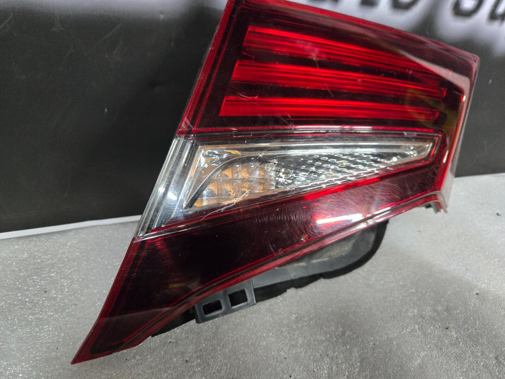 2016 2017 Honda Accord Sedan Rear Right Trunk Tail Light Lamp 34150-T2A-A21 OEM