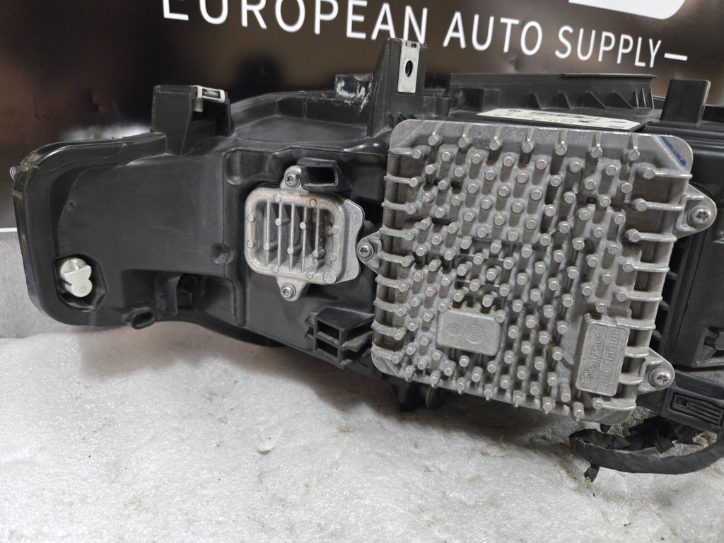 2016-2018 BMW 3-Series F30 Right RH Side Non-Adaptive LED Headlight OEM COMPLETE