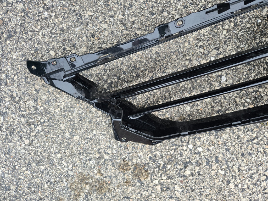 LAMBORGHINI URUS PERFORMANTE 4ML807639D FRONT CENTRE GRILL GRILLE COVER BUMPER
