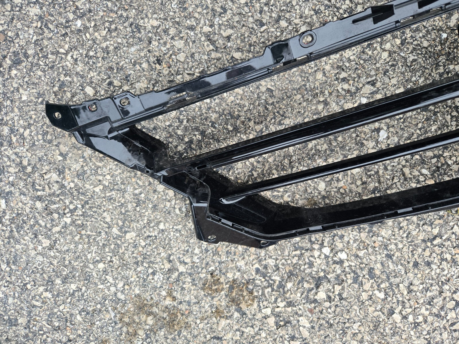 LAMBORGHINI URUS PERFORMANTE 4ML807639D FRONT CENTRE GRILL GRILLE COVER BUMPER