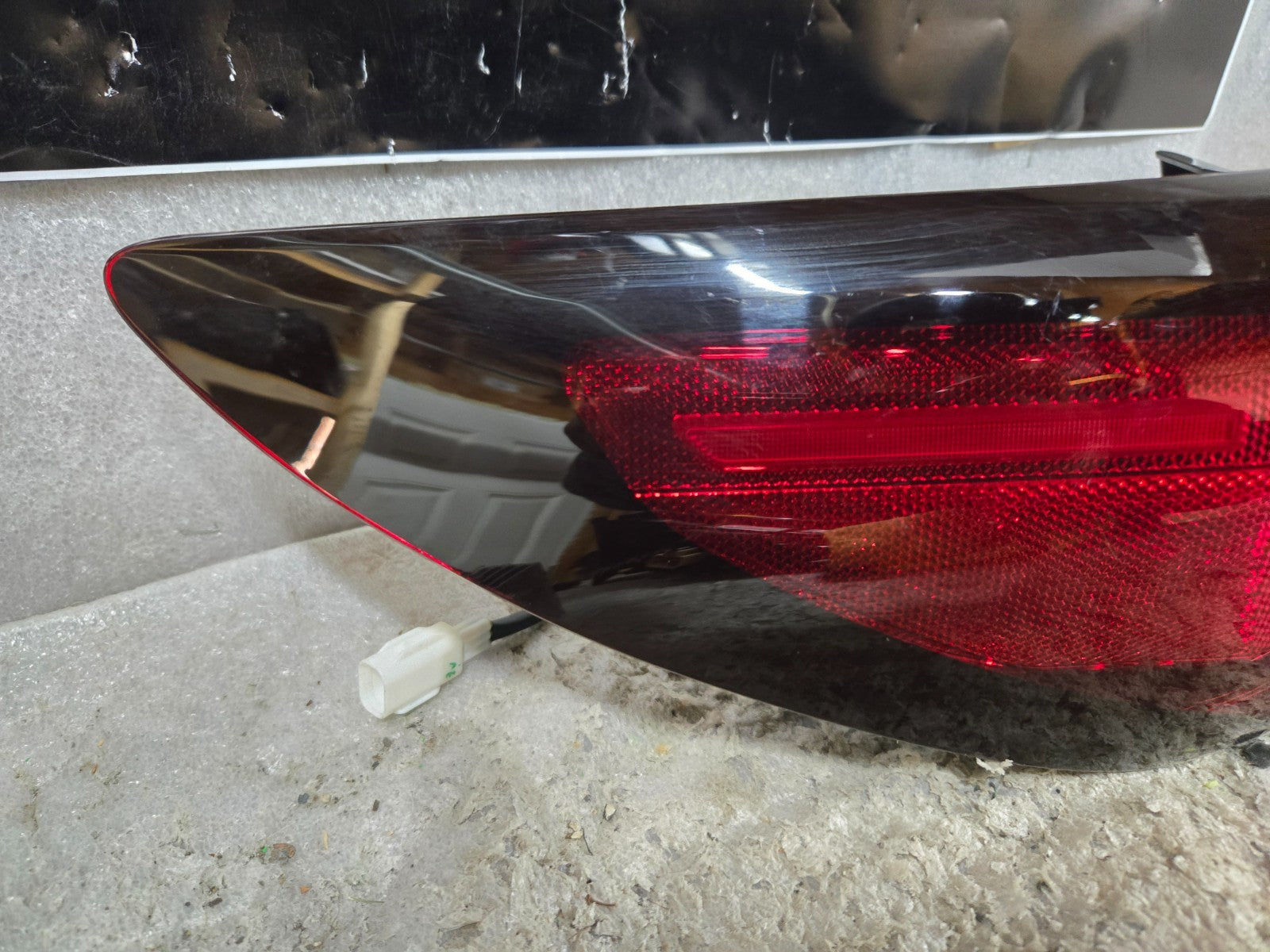 2024-2025 Mazda CX-90 Left LH Driver Side Rear Quarter LED Tail Light OEM