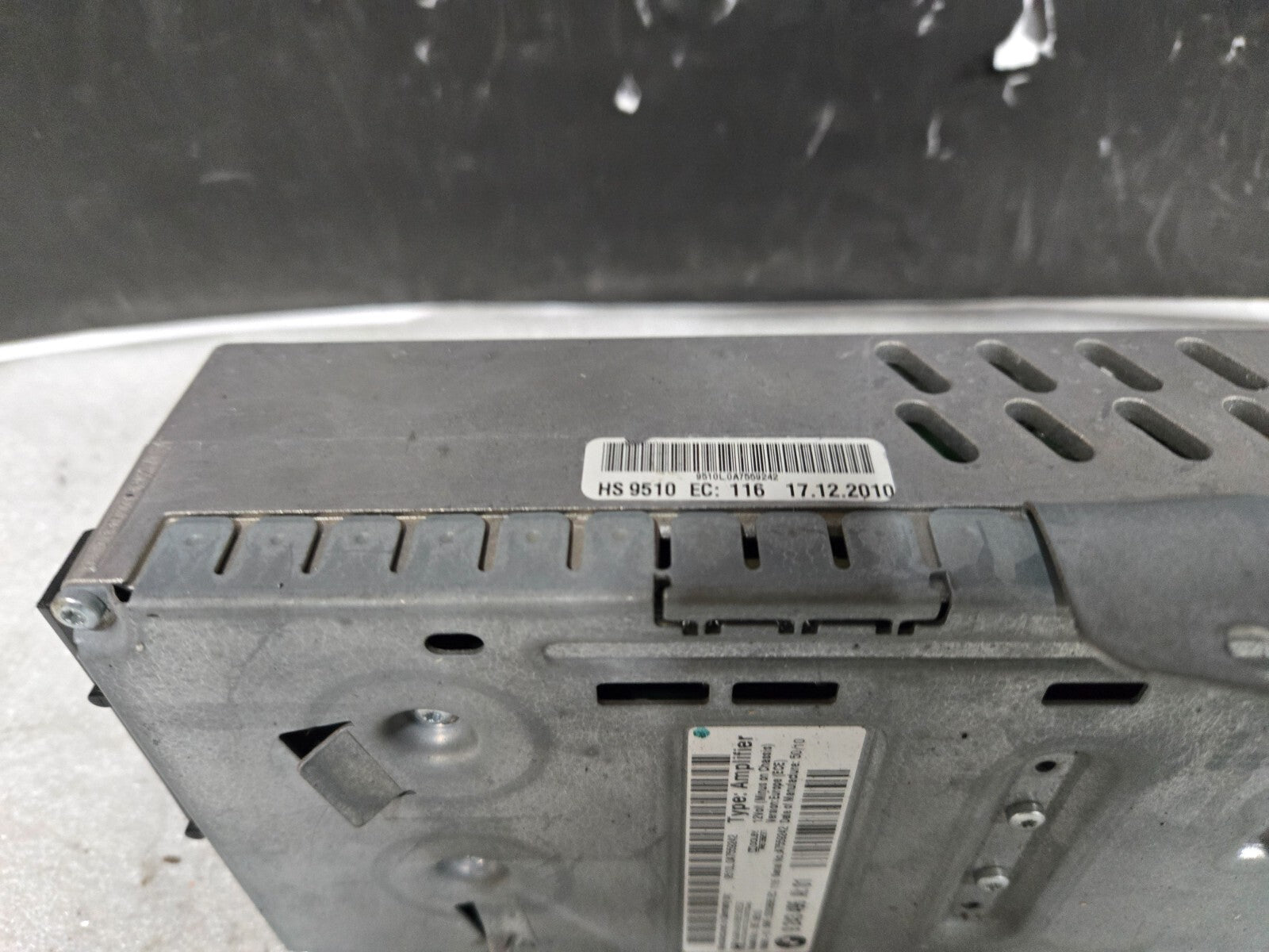 2011-2016 BMW F10 535Xi Harman/Becker Radio HIFI Audio Amplifier AMP 9243496 OEM