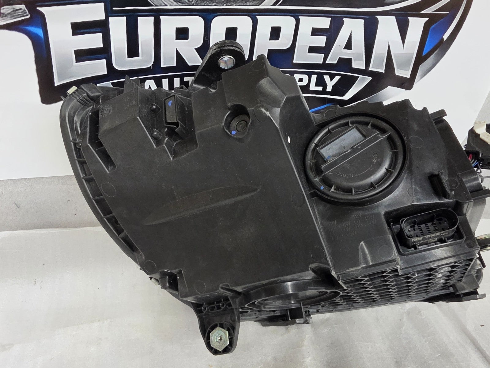 2022-25 MERCEDES W206 C-CLASS C300 LEFT LH DRIVER LED HEADLIGHT OEM A2069061303