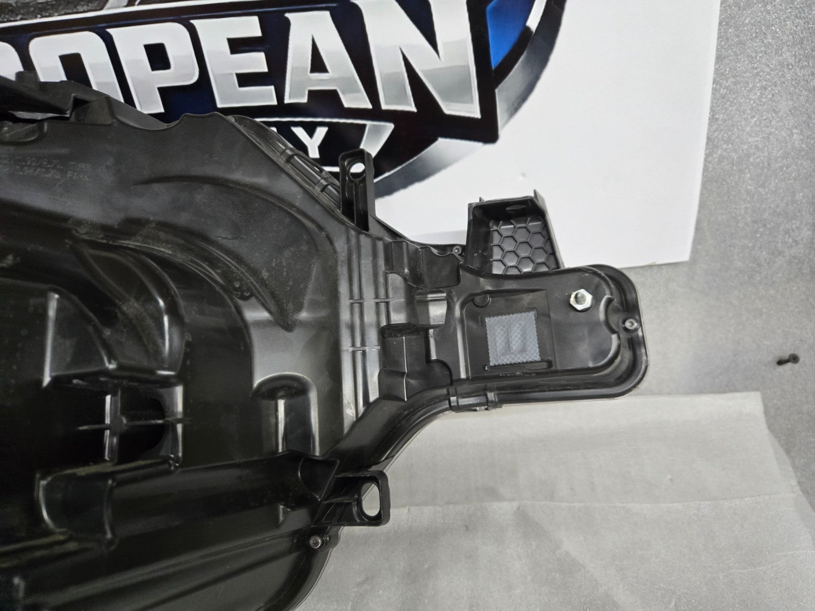 Perfect! 2021-2024 Ford Bronco LED w/o Signature Headlight Left Driver Side OEM