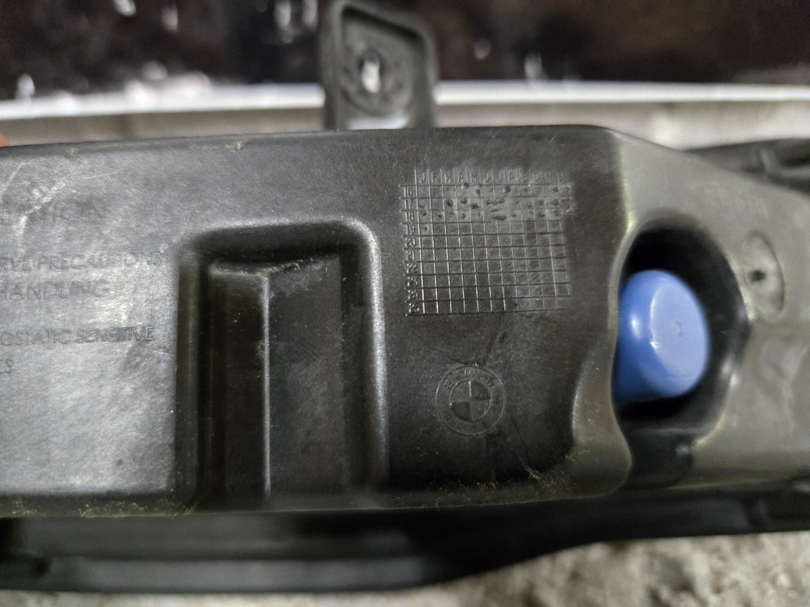 2018 - 2019 BMW X3 G01 FRONT RIGHT RH PASSENGER LED FOG LIGHT LAMP OEM 7412528