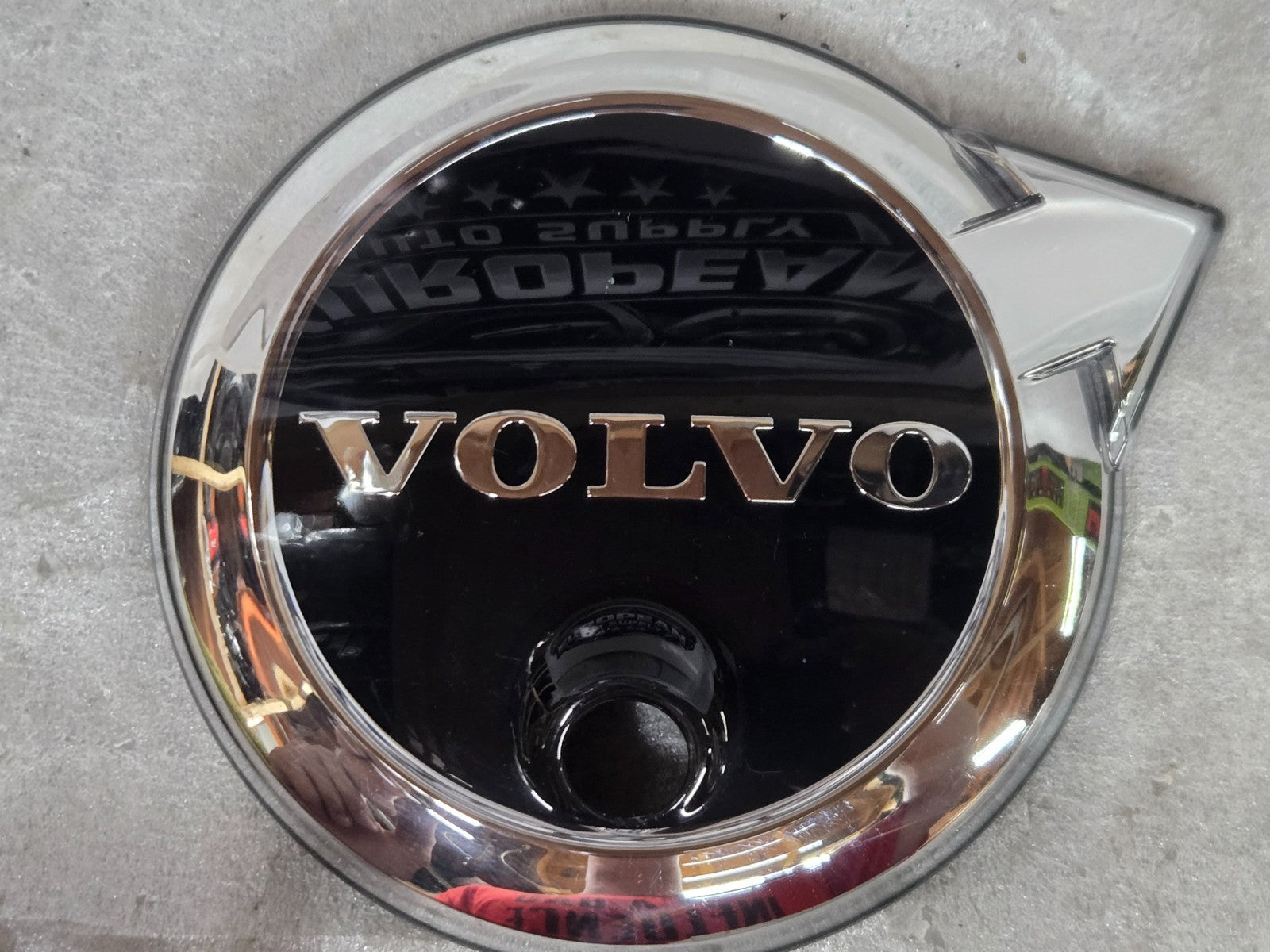 2022-2025 Volvo XC60 Front Grille Radar Compatible Emblem Camera 32337964 OEM