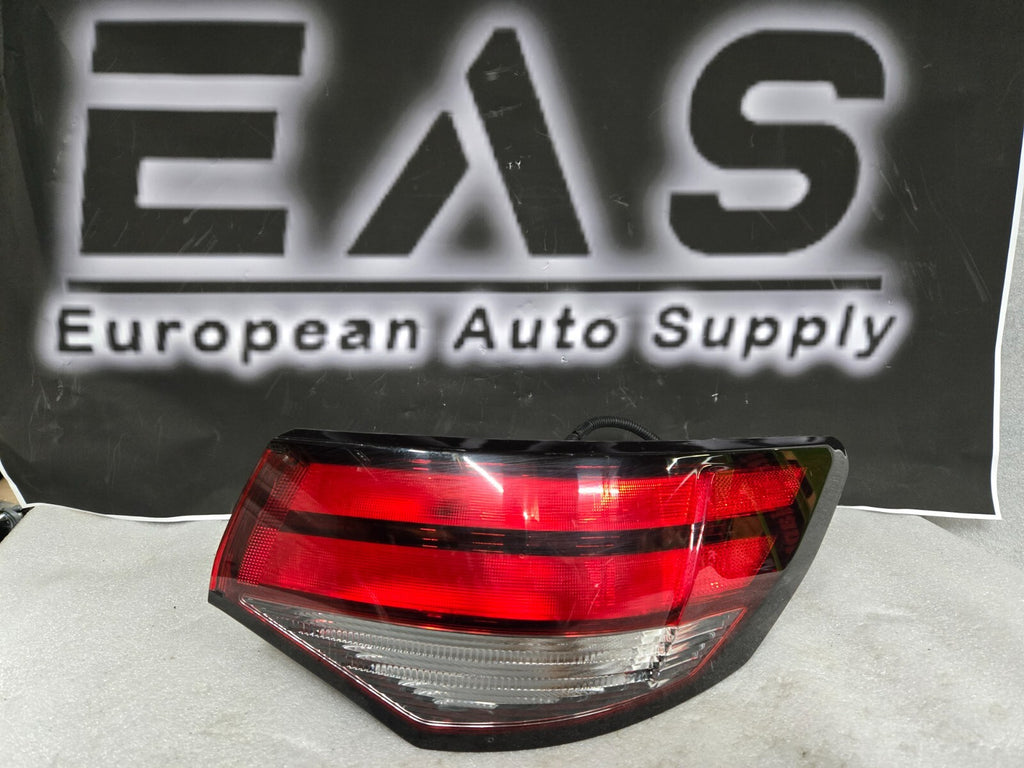 2020 2021 2022 Nissan Sentra RH Quarter Panel Tail Light OEM C103R 13805