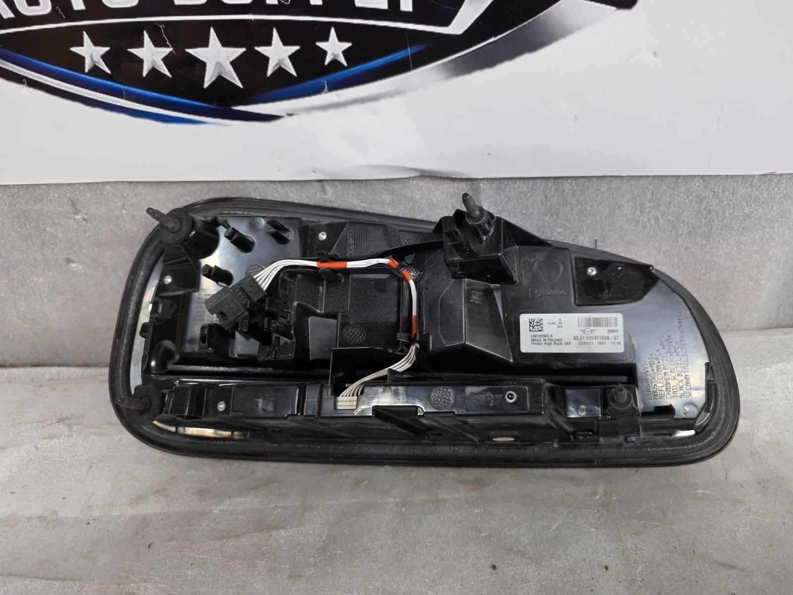 2015-2024 MINI CLUBMAN F54 LED TAIL LIGHT REAR LEFT LH 6321H37477637 OEM GENUINE