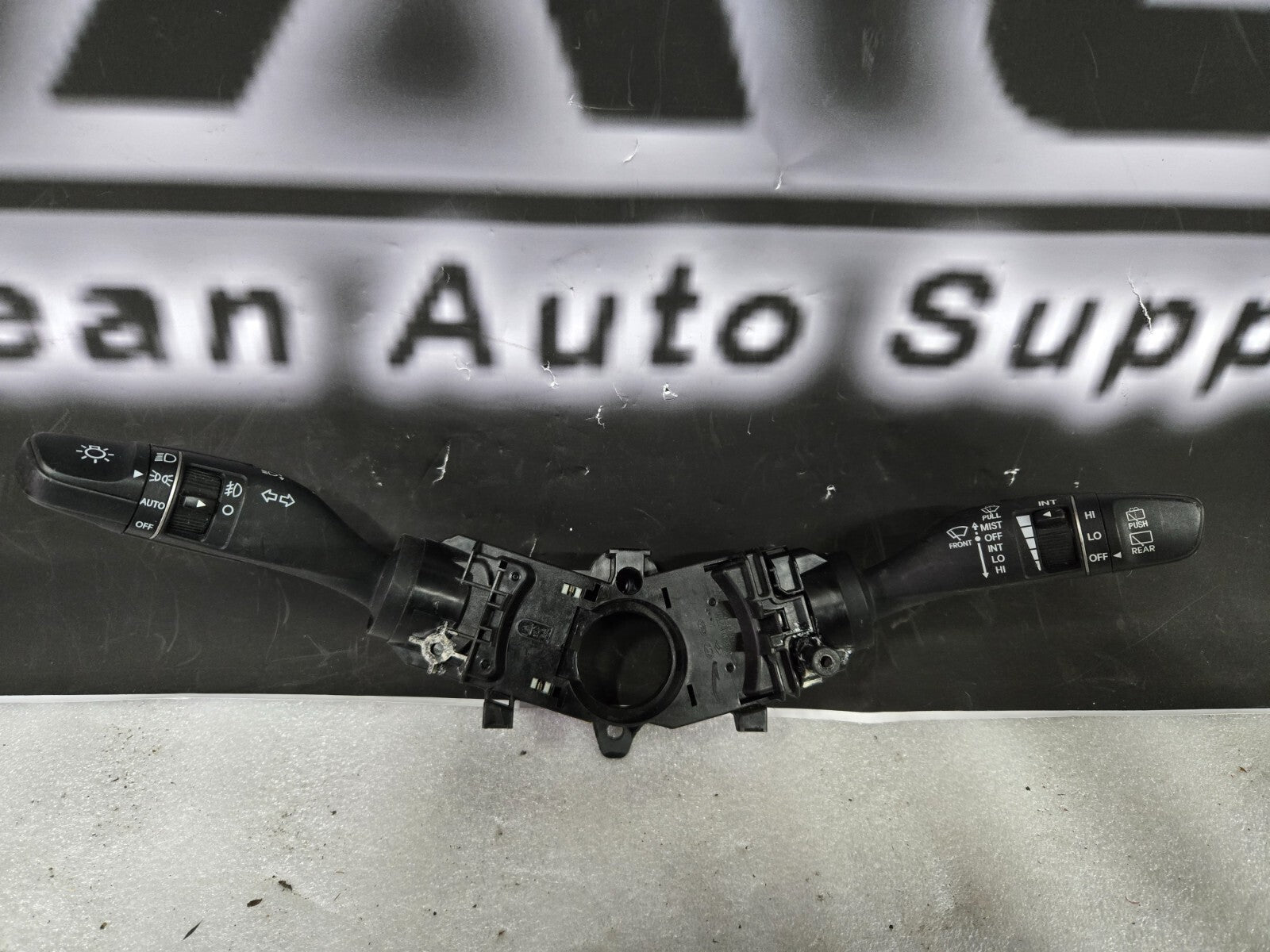 13-18 Hyundai Santa Fe Sport OE Steering Column Lights Wipers Switch 39S3MA-2910