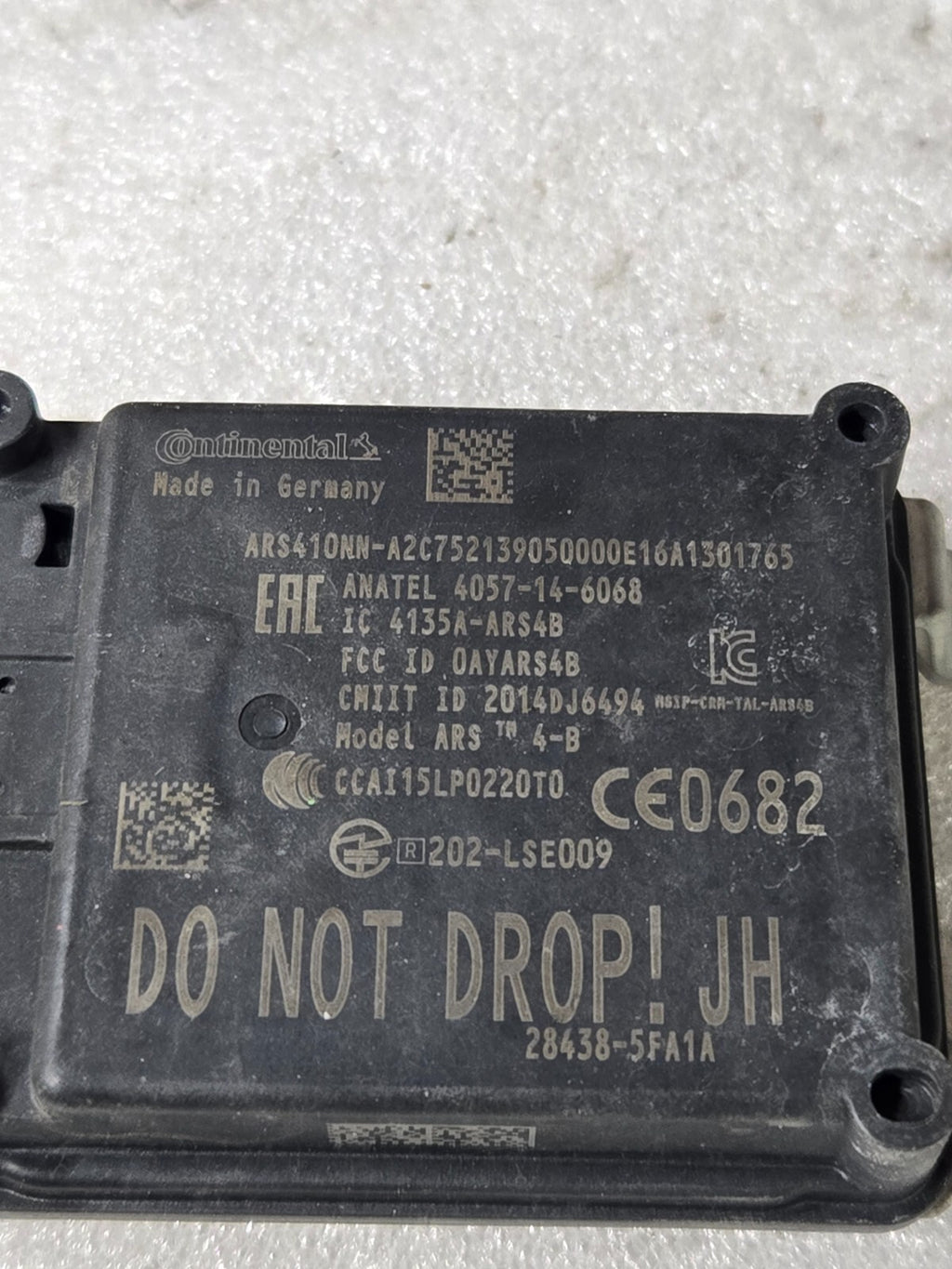2017-2020 Nissan Rogue  Radar Distance Sensor OEM 28438-5FA1A