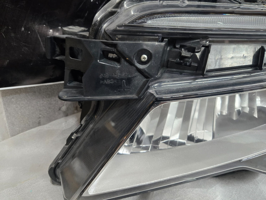 2019-2022 Honda Pilot Left LH Drivers Side Full LED Headlight OEM 33150TG7A32