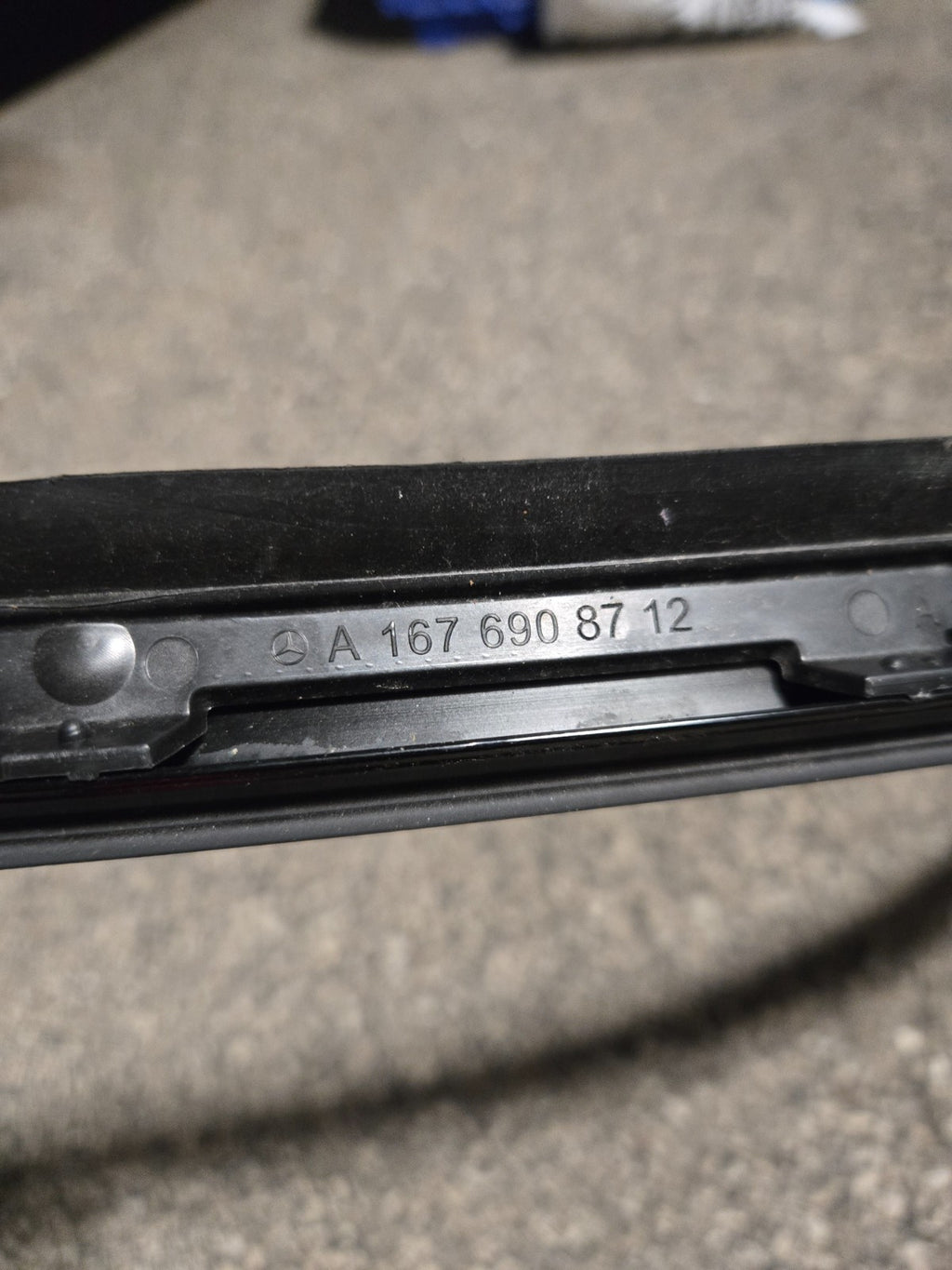 2020 - 2026 MERCEDES GLS450 X167 FRONT LEFT A PILLAR MOLDING OEM A1676908712