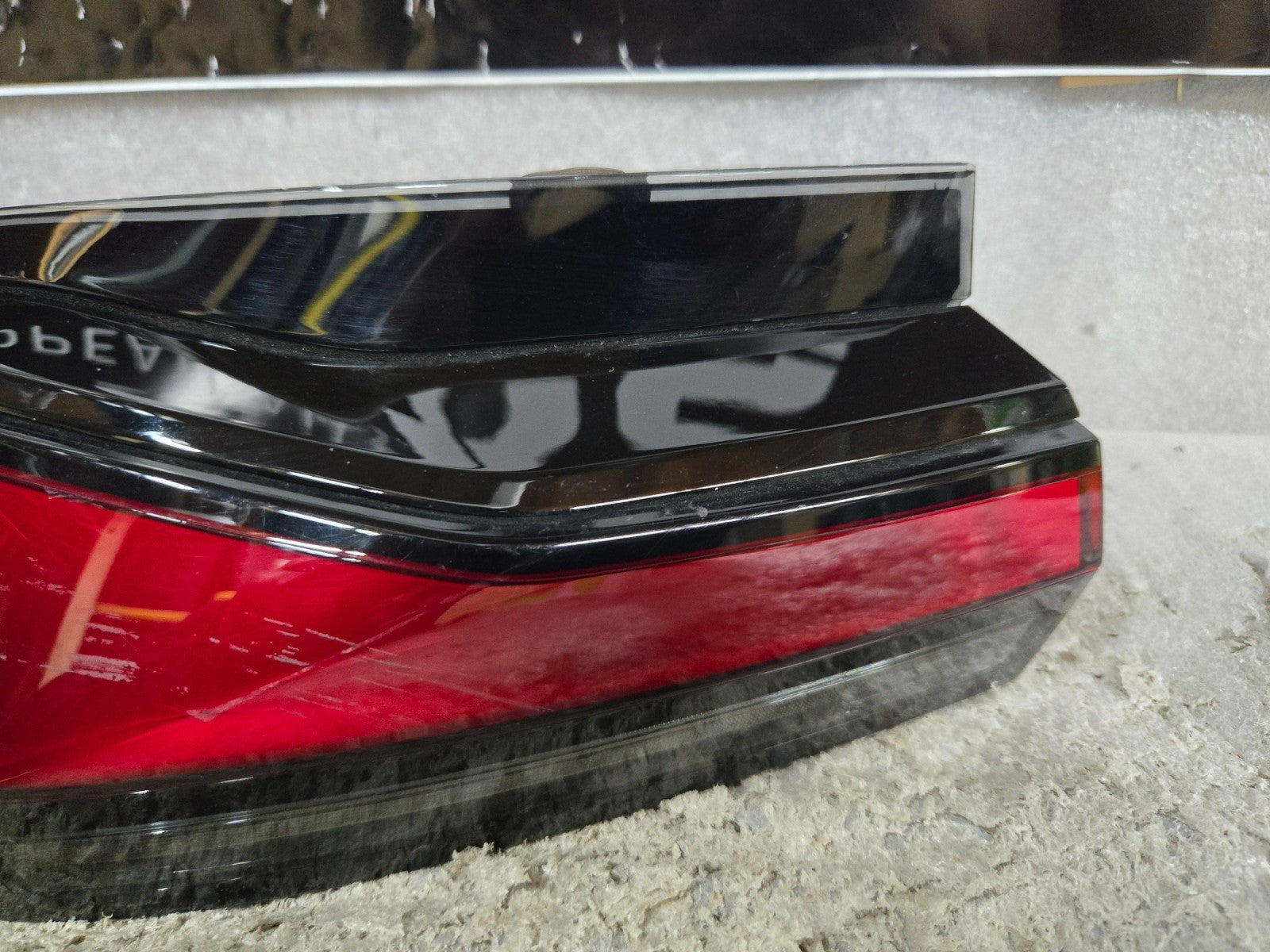 2023 2024 BMW i7 TAIL LIGHT LEFT LH DRIVER H35A3CD4105 OEM