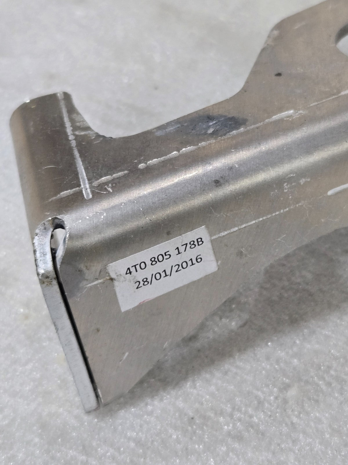 2018-2022 Lamborghini Huracan Right RH Front Frame Angle Bracket 4T0805178B OEM