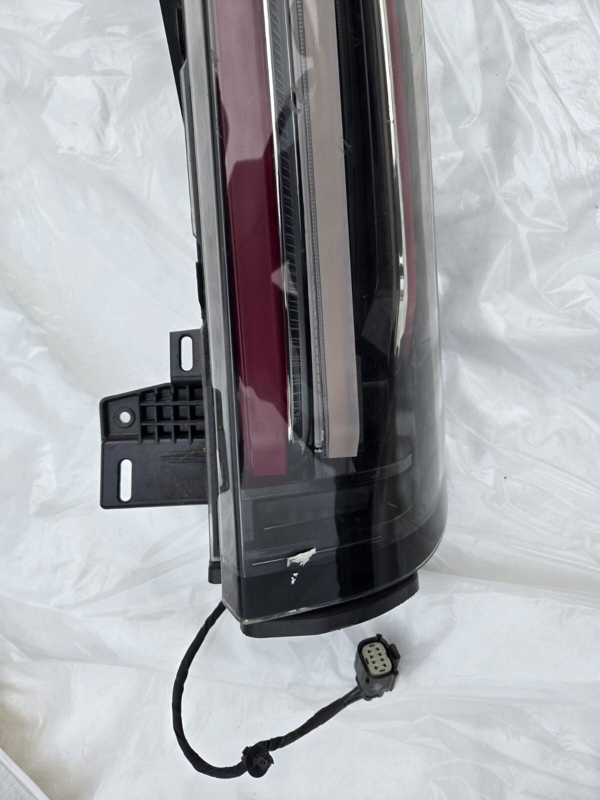 2021-2024 CADILLAC ESCALADE LED RIGHT RH PASSENGER TAIL LIGHT OEM 85120249