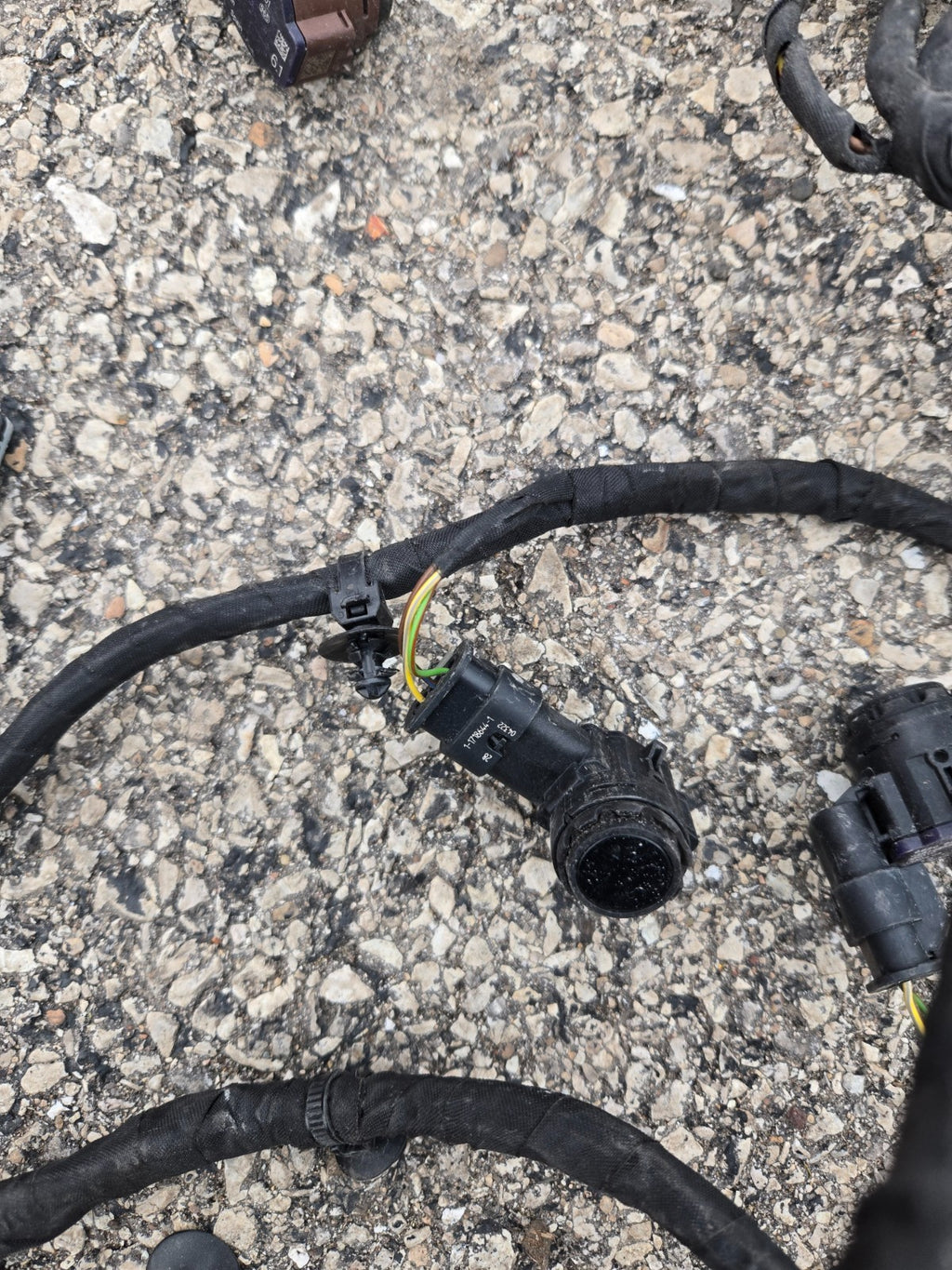 2019-2022 BMW X5 G05 Front Bumper Parking Sensor Harness 8736618 8736616 OEM