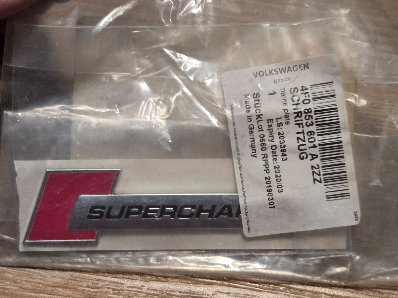 2017 NEW AUDI A7 4G9 SUPERCHARGED FENDER BADGE EMBLEM 4F0853601A2ZZ OEM