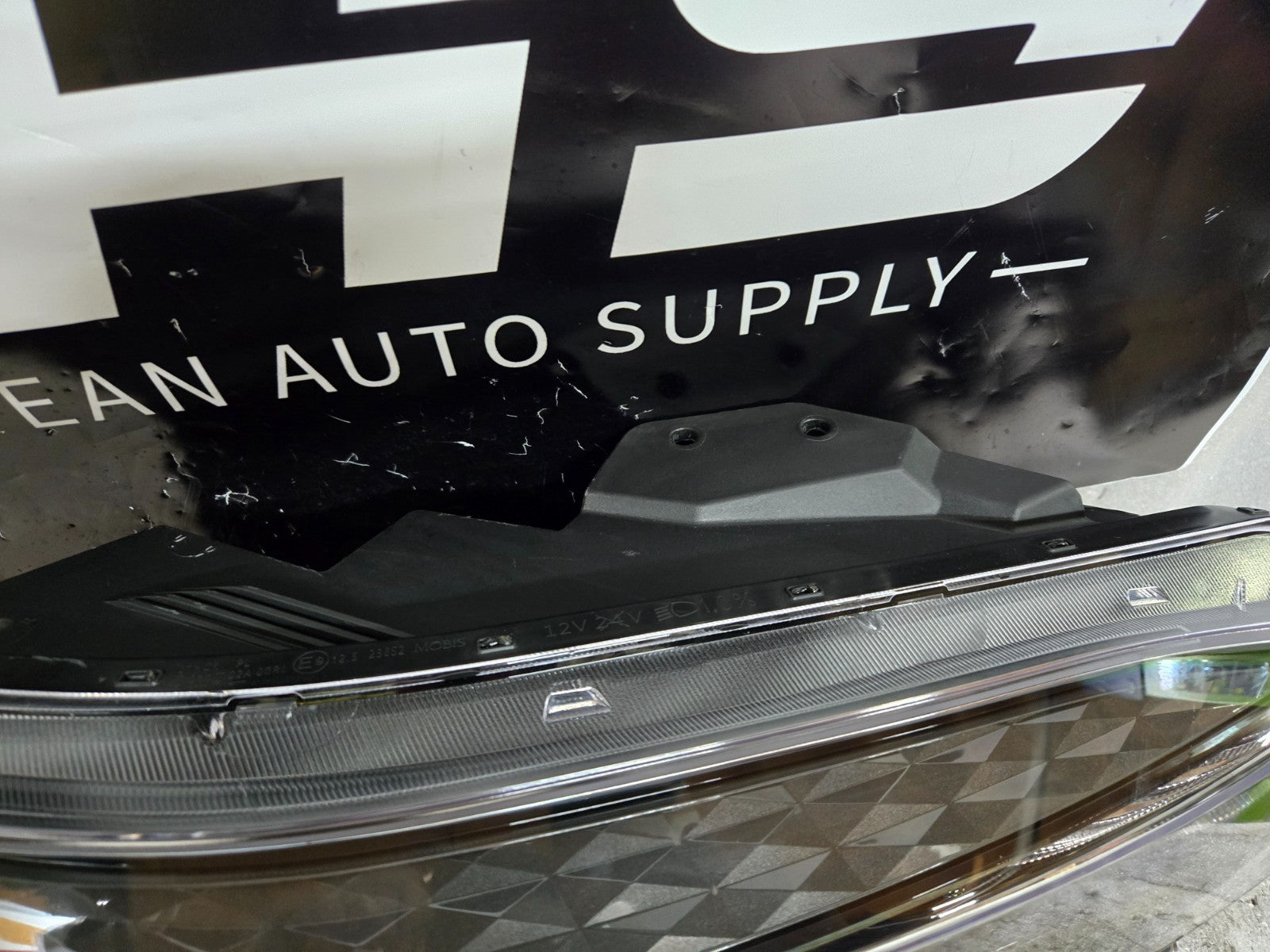 2022-2024 KIA FORTE RIGHT RH PASSENGER SIDE HEADLIGHT OEM W/ LED DRL 92102M7600