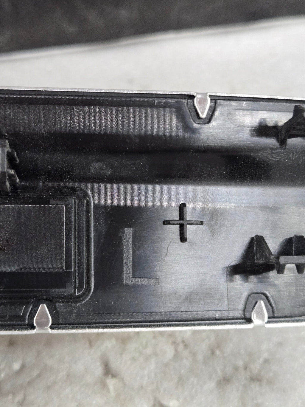 2023 BMW i7 G70 Rear Left Door M Sill Scuff Plate Trim Panel 51479870761 OEM