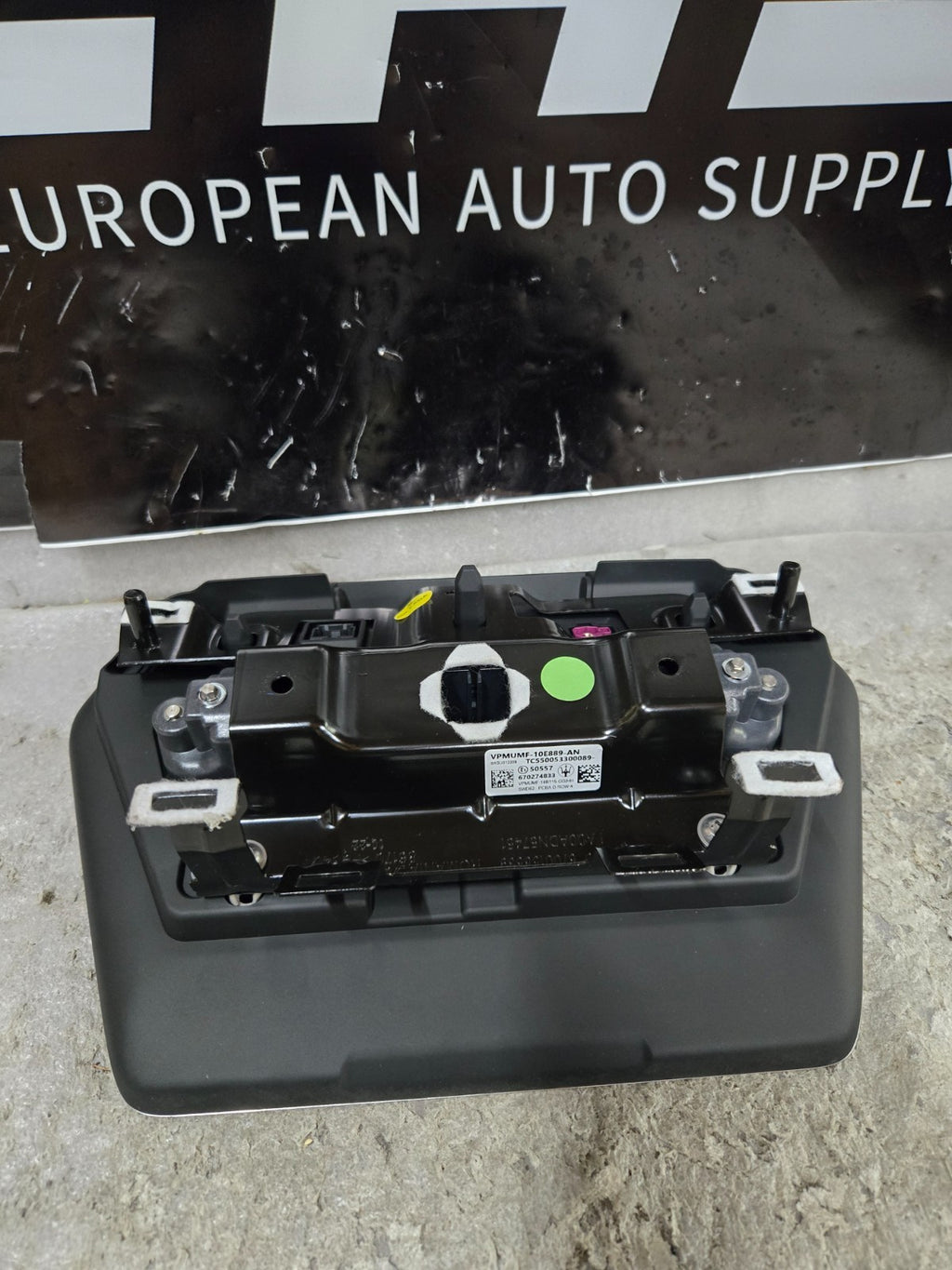 2023-2024 Maserati Grecale Info GPS Screen Center Console Display Navigation OEM