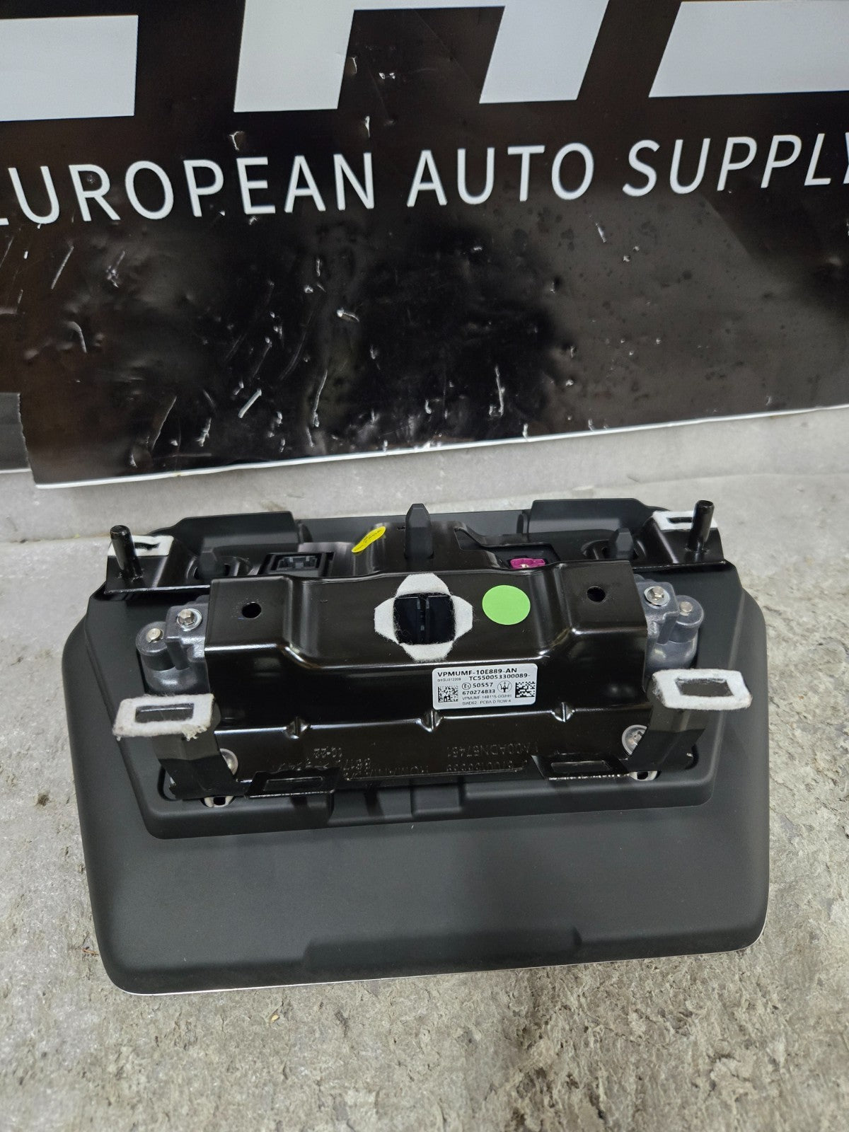 2023-2024 Maserati Grecale Info GPS Screen Center Console Display Navigation OEM