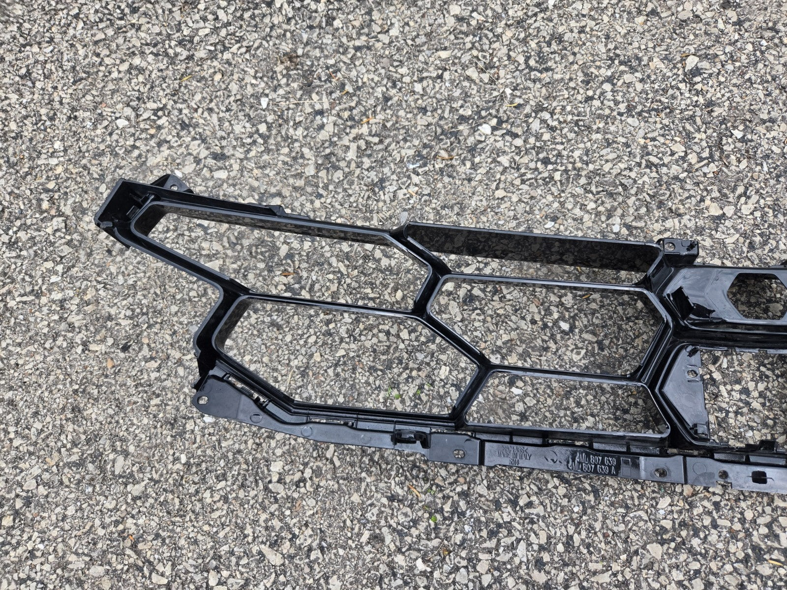 LAMBORGHINI URUS PERFORMANTE 4ML807639A FRONT CENTRE GRILL GRILLE COVER BUMPER